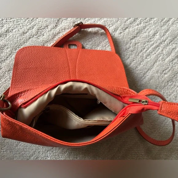 Italian Orange Leather Purse - Picture 4 of 6